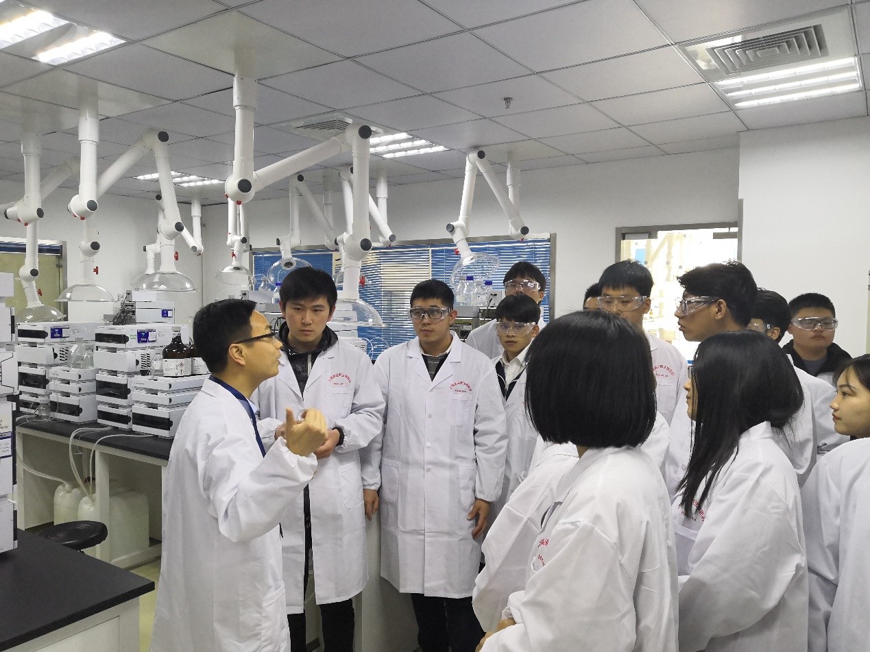 走进6008集团，与学子共话成长