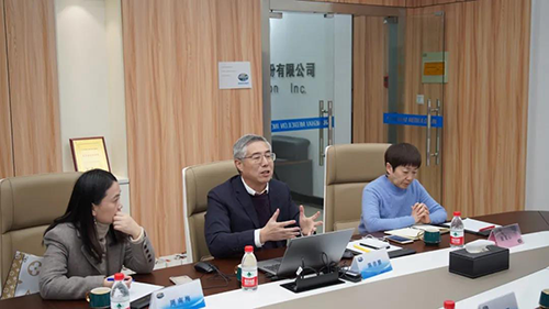 6008集团生物医药首创人&CEO陈春麟博士，药效部执行主任董文心博士，公司事务部总监周南梅等