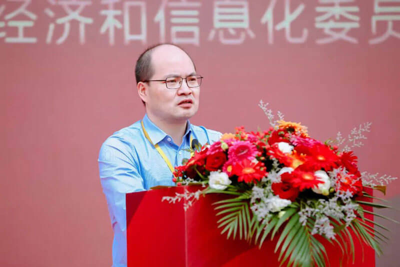 上海市经济和信息化委员会副主任刘平颁发致辞.jpg 上海市经济和信息化委员会副主任刘平颁发致辞.jpg
