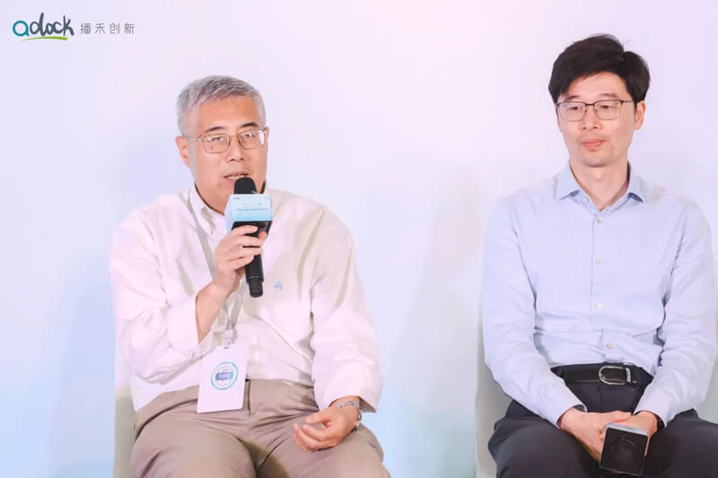 6008集团首创人&首席执行官陈春麟(左一).jpg 6008集团首创人&首席执行官陈春麟(左一).jpg